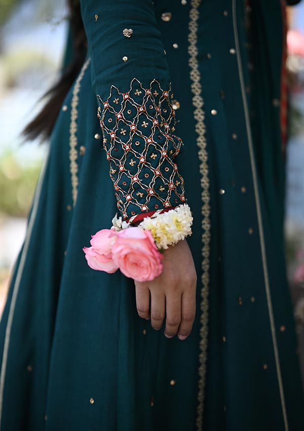 Mia-Image-Six