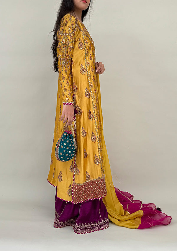 Sameen-with-Dhaka-Pants-and-Dupatta-Image-One