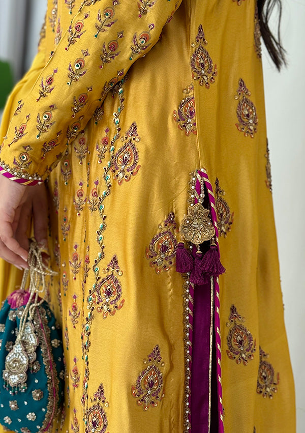 Sameen-with-Dhaka-Pants-and-Dupatta-Image-Three
