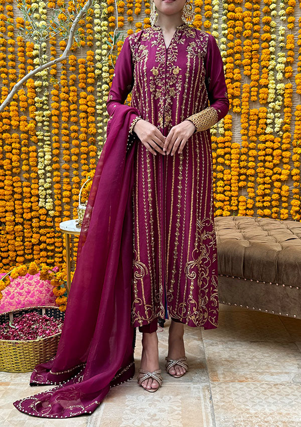 Suri-with-Dupatta-Image-Five