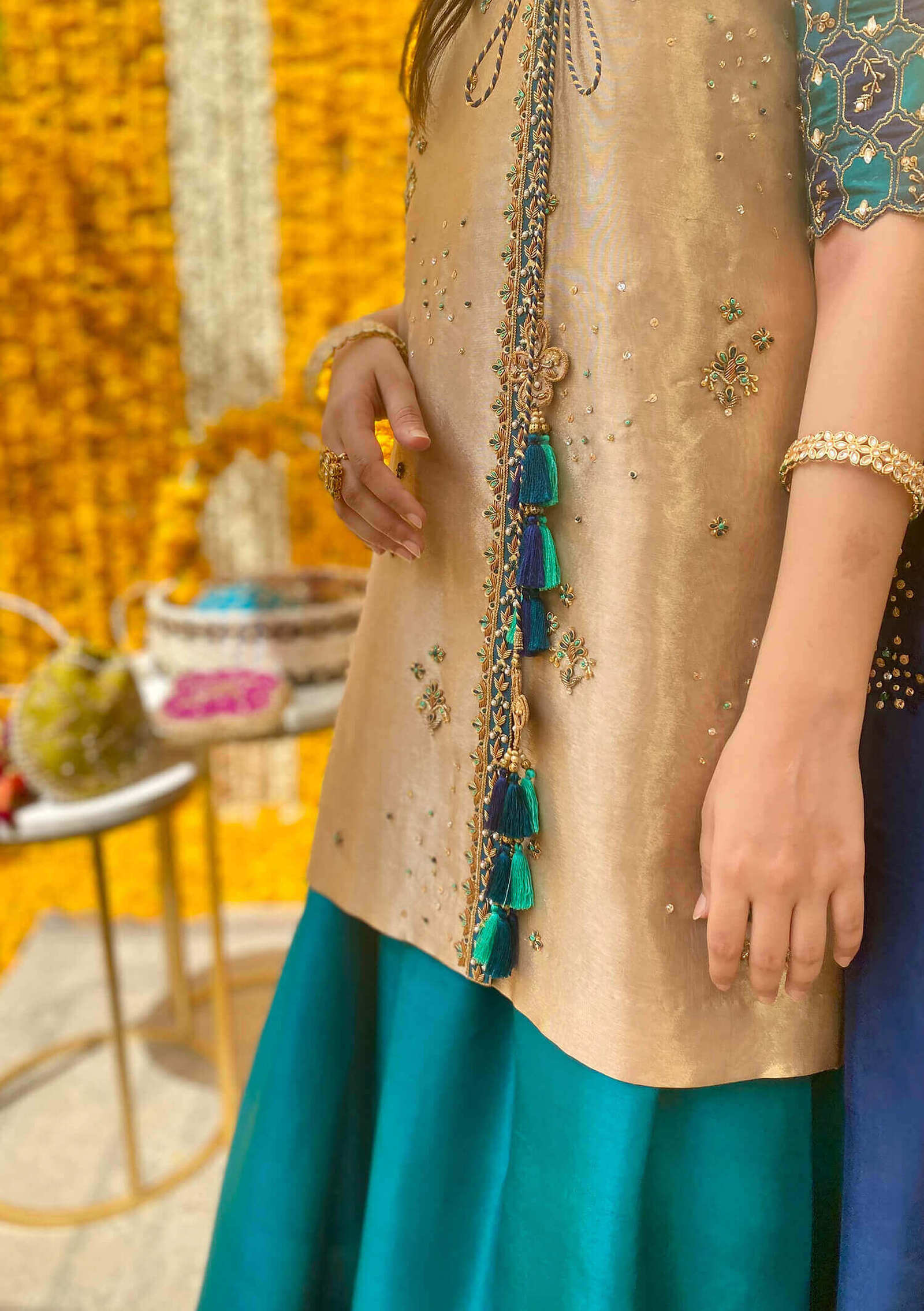 Esra_with-Flared-Pants-&-Dupatta-Image-Five