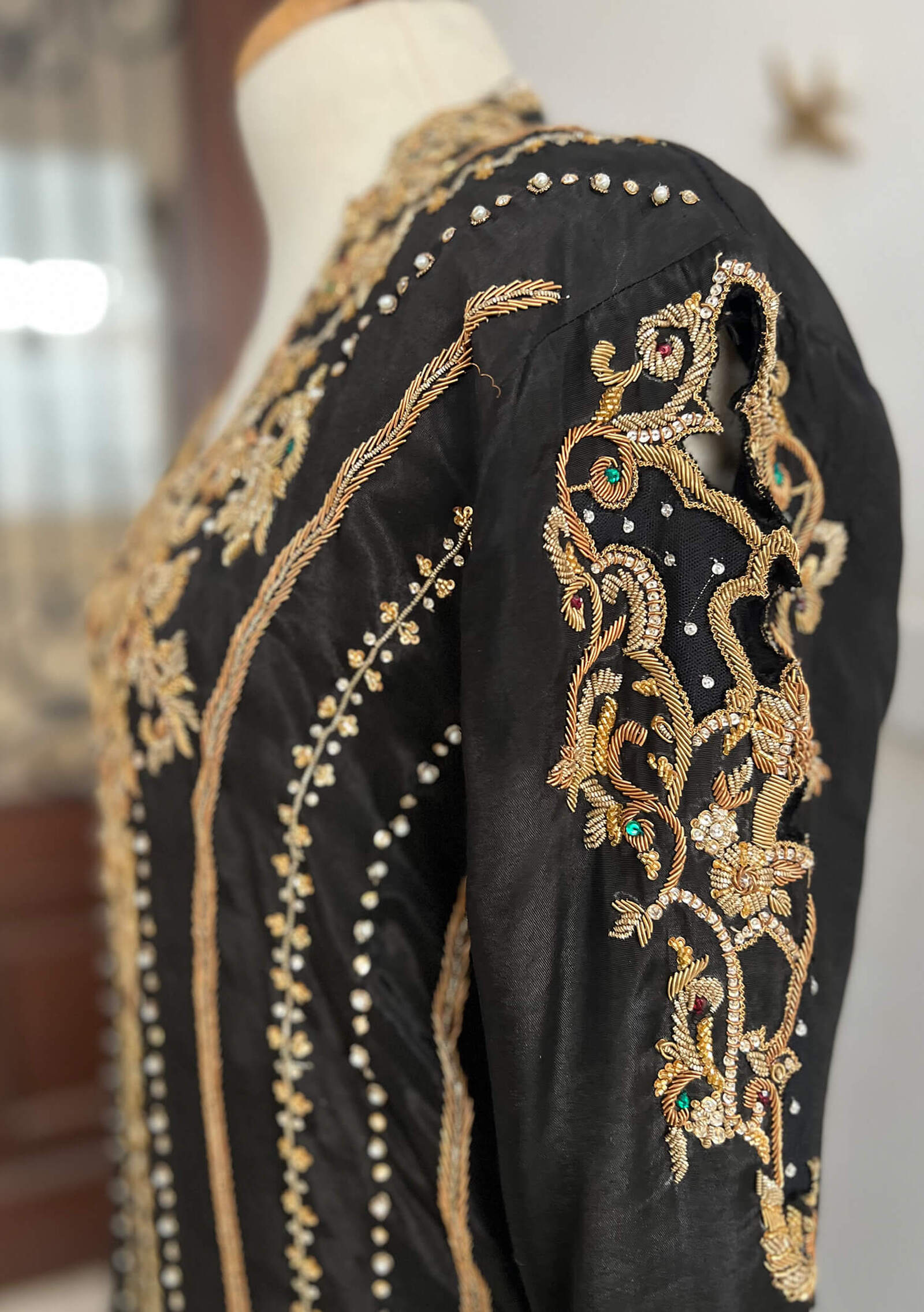 Lana-with-Pants-and-Dupatta-Black-Image_Three