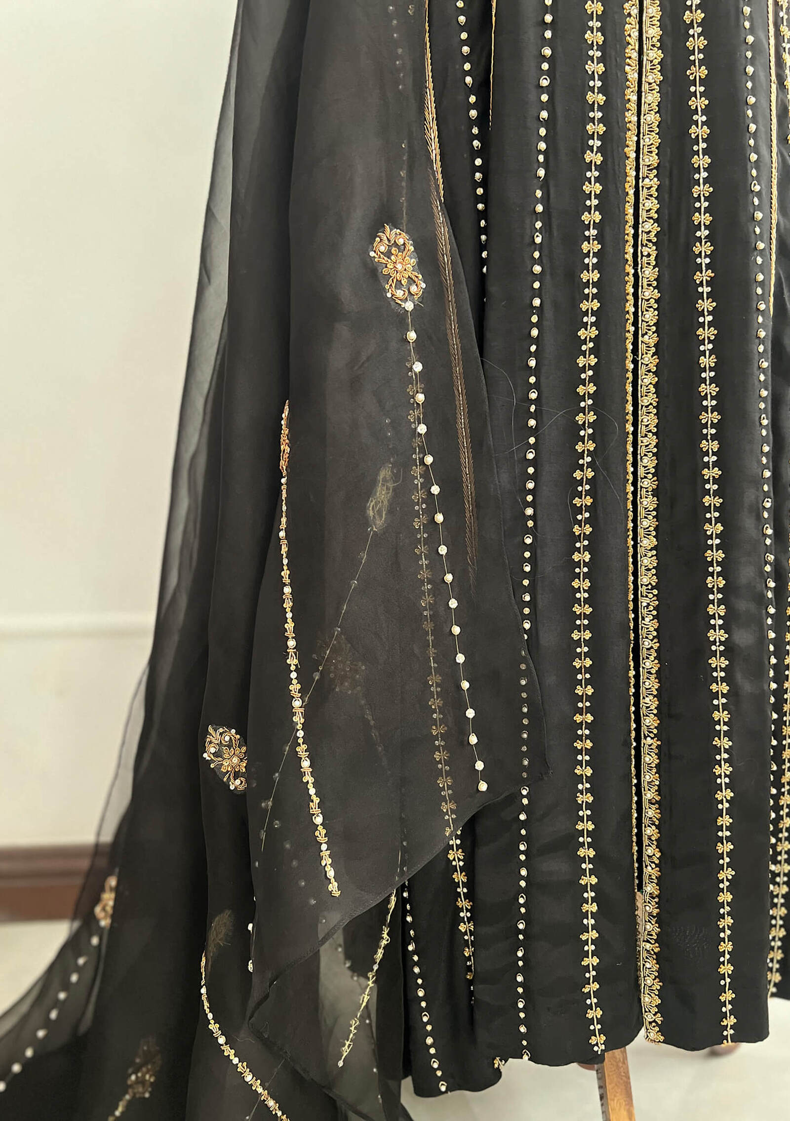 Lana-with-Pants-and-Dupatta-Black-Image_Two