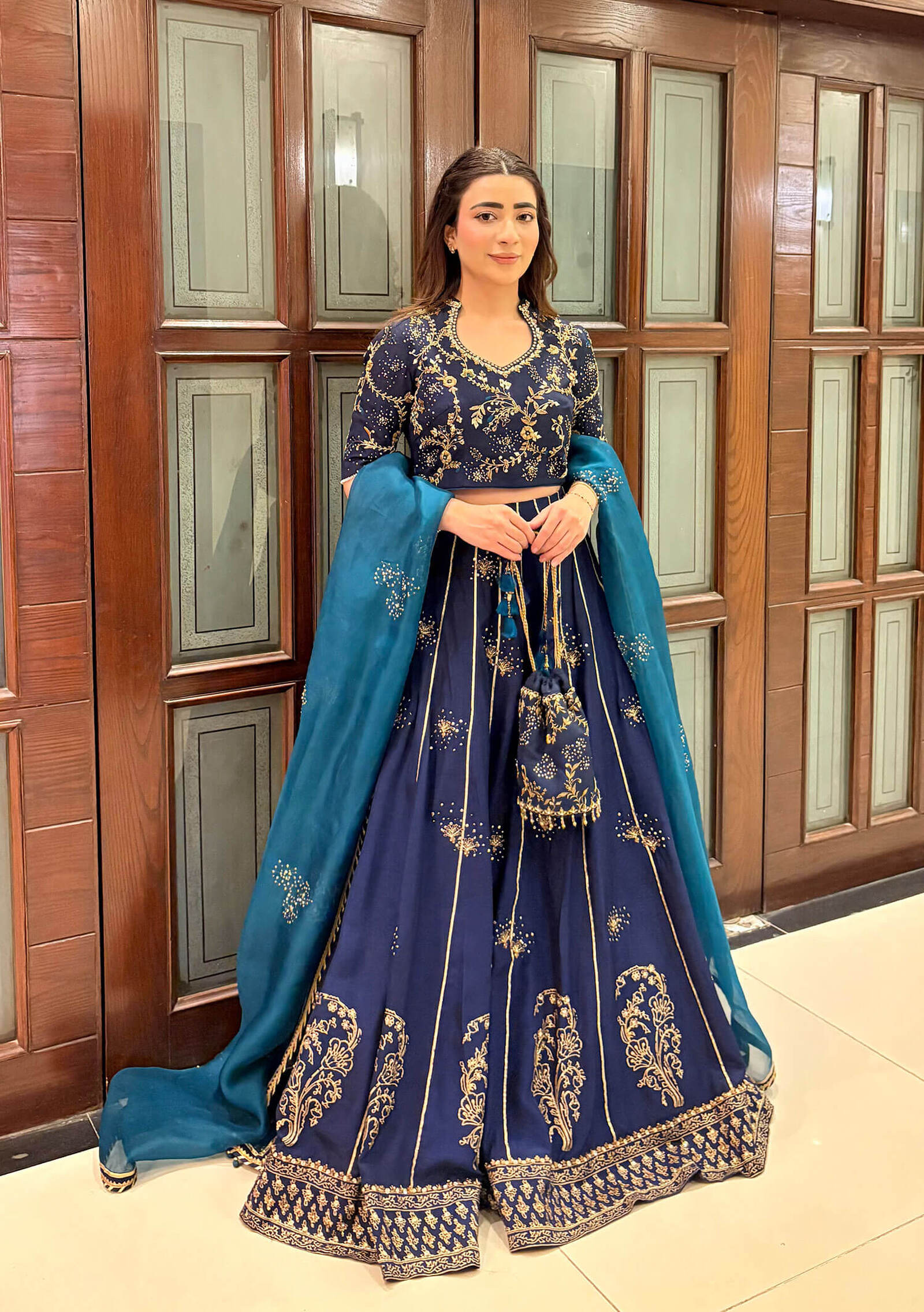 Zahveen-Lehenga-Set-with-Potli-Bag-Featured-Image