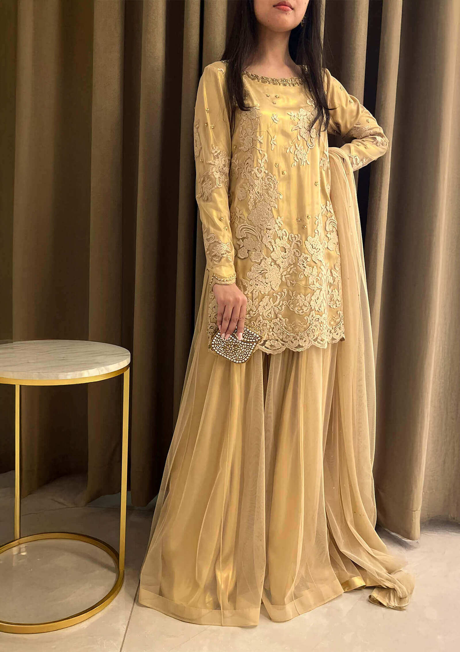 Azzah-with-Dhaka-Pants-&-Dupatta-Featured-Image