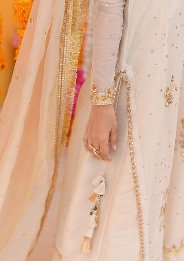 Ifrah-With-Gown-And-Dupatta-Image-Three
