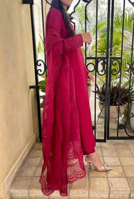 Lina-With-Pants-And-Dupatta-Berry-Pink-Image-One