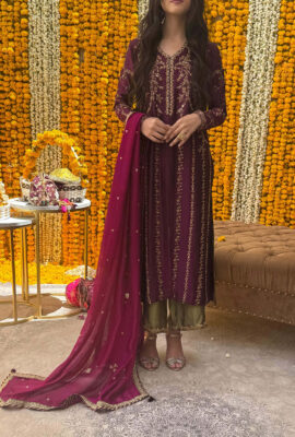 Dhani-with-izaar-Pants-&-Dupatta-Image-One