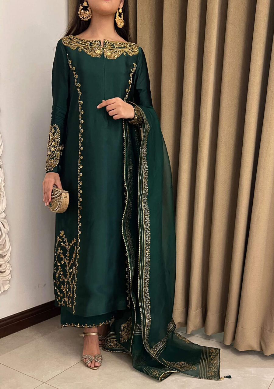 Zeenat with Izaar Pants & Dupatta